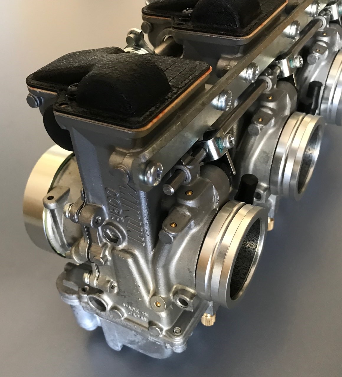 Carburetor RS Rebuild Kit Mikuni Rs 34、36、38、40セット4炭水化物 RS Rebuild Kit  Mikuni RS 34, 36, 38, 40 Set Of Carbs バイク用品